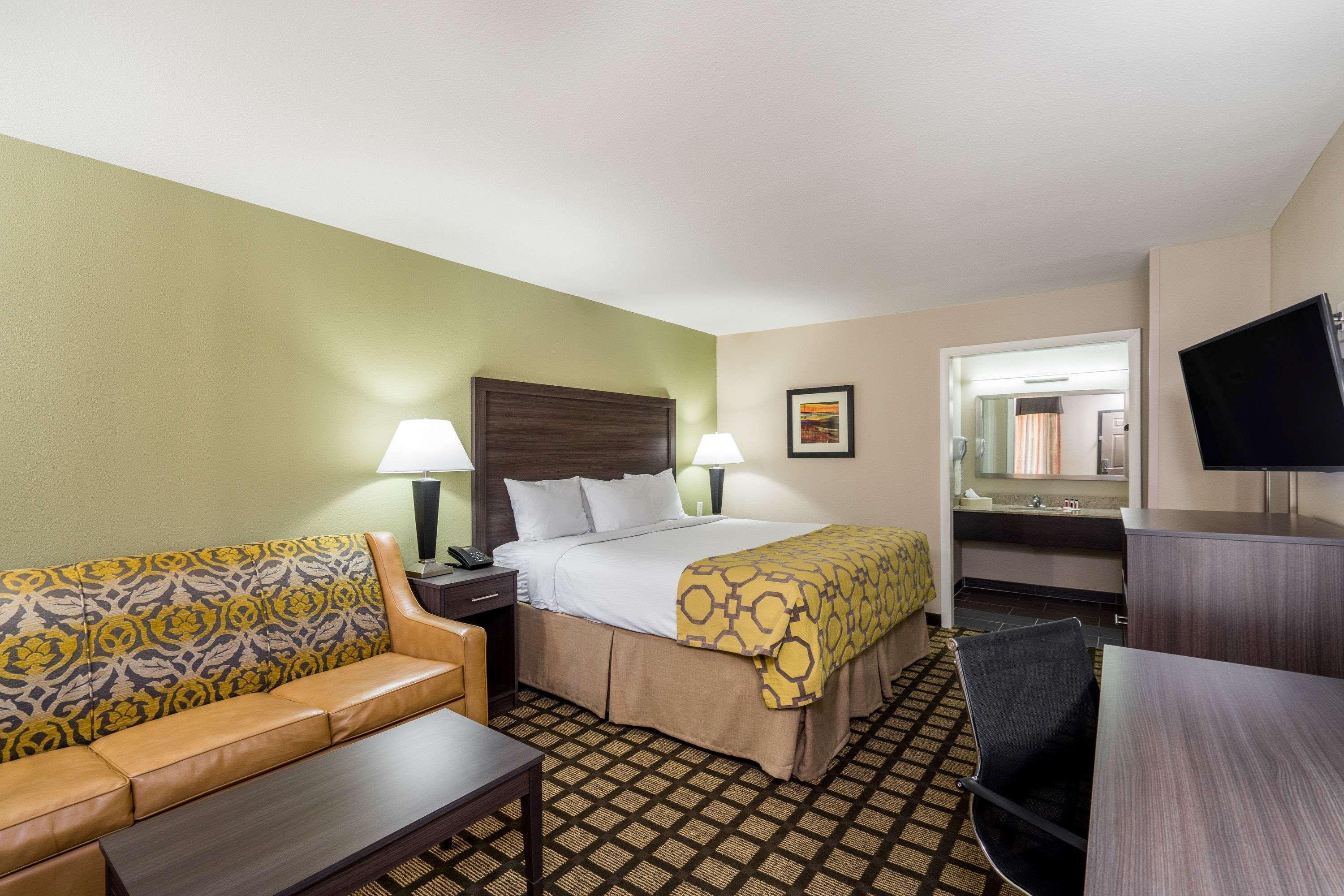 Baymont By Wyndham Clarksville Exterior foto